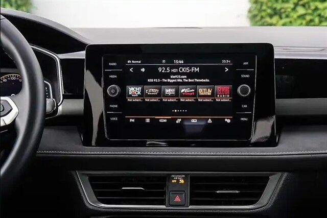 2025 Volkswagen Taos Comfortline Black Edition 4Motion AWD - Photo 8 - Edmonton, AB T5L 2J7