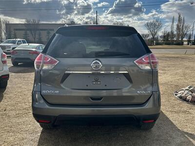 2016 Nissan Rogue SV   - Photo 6 - Edmonton, AB T5L 2J7