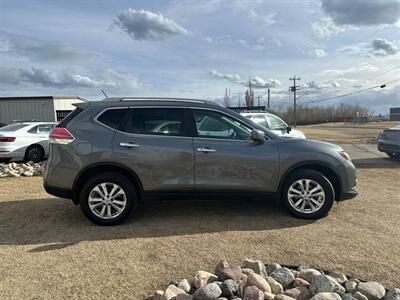 2016 Nissan Rogue SV   - Photo 8 - Edmonton, AB T5L 2J7