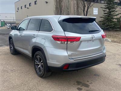 2019 Toyota Highlander LE AWD 8 PASSENGER   - Photo 5 - Edmonton, AB T5L 2J7