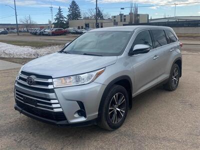 2019 Toyota Highlander LE AWD 8 PASSENGER SUV