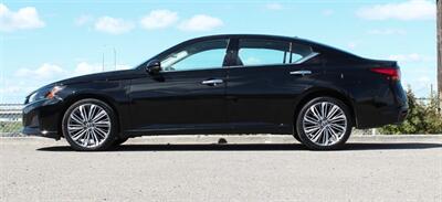 2023 Nissan Altima 2.5 Platinum  AWD - Photo 2 - St Albert, AB T8N 3Z7