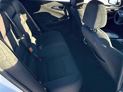 2022 Chevrolet Malibu LT   - Photo 14 - Edmonton, AB T5L 2J7