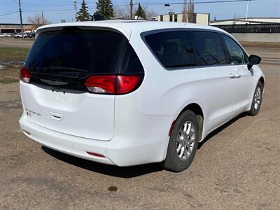 2024 Chrysler Grand Caravan SXT   - Photo 5 - Edmonton, AB T5L 2J7