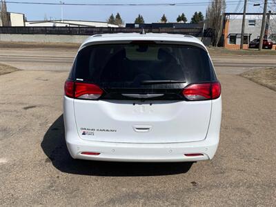 2024 Chrysler Grand Caravan SXT   - Photo 6 - Edmonton, AB T5L 2J7
