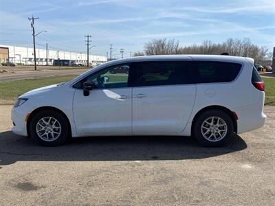 2024 Chrysler Grand Caravan SXT   - Photo 8 - Edmonton, AB T5L 2J7