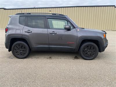 2018 Jeep Renegade Trailhawk 4x4 - Photo 4 - St Albert, AB T8N 3Z7