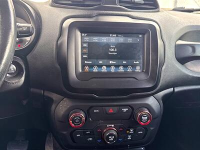 2018 Jeep Renegade Trailhawk  4x4 - Photo 12 - St Albert, AB T8N 3Z7