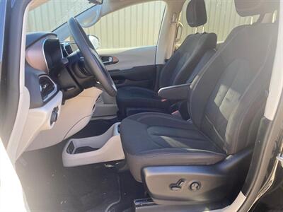 2024 Chrysler Grand Caravan SXT   - Photo 11 - St Albert, AB T8N 3Z7