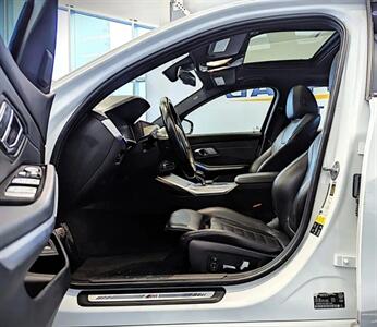 2020 BMW 330i xDrive M Sport Package AWD - Photo 12 - St Albert, AB T8N 3Z7