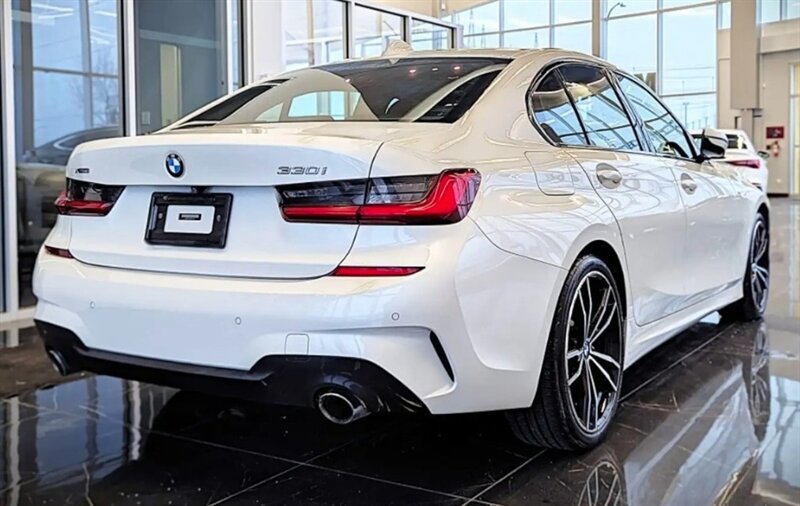 2020 BMW 330i xDrive M Sport Package AWD - Photo 7 - St Albert, AB T8N 3Z7