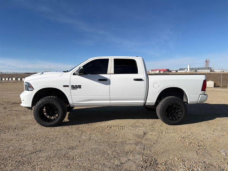 2019 RAM 1500 Classic Tradesman 1500 4WD, 5.7L 8cyl - Photo 5 - Edmonton, AB T5L 2J7