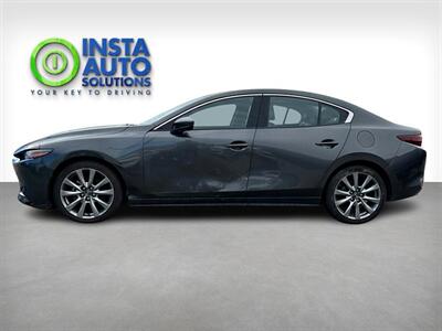 2021 Mazda Mazda3 Premium   - Photo 2 - Acheson, AB T7X 5A3