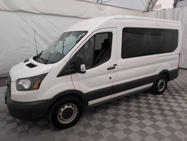 2018 Ford Transit Passenger Wagon 150 XL High roof - Photo 2 - Edmonton, AB T5L 2J7