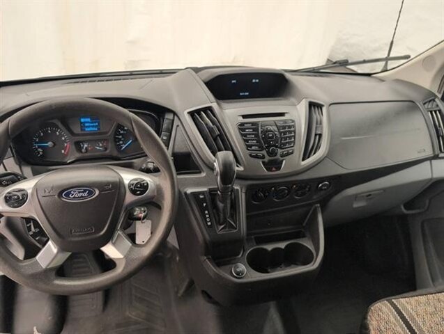 2018 Ford Transit Passenger Wagon 150 XL High roof - Photo 7 - Edmonton, AB T5L 2J7