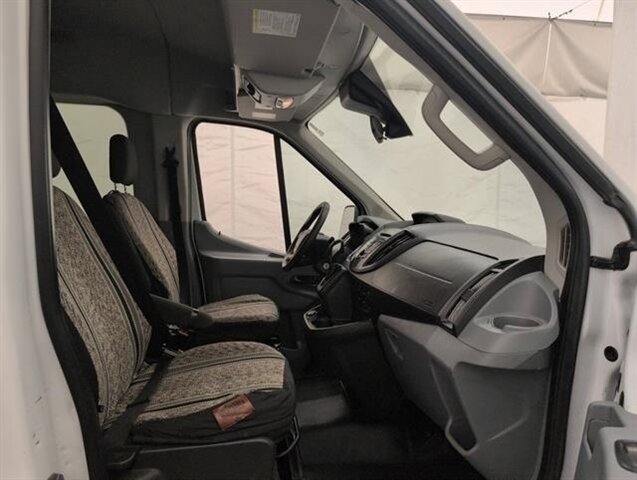 2018 Ford Transit Passenger Wagon 150 XL High roof - Photo 6 - Edmonton, AB T5L 2J7