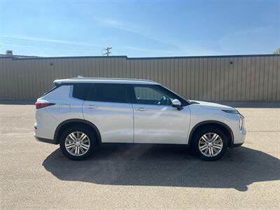 2024 Mitsubishi Outlander LE Limited  AWD - Photo 5 - St Albert, AB T8N 3Z7