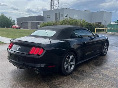 2016 Ford Mustang V6  Covertible - Photo 5 - Edmonton, AB T5L 2J7