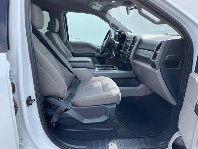 2022 Ford F-350 Super Duty XLT PREMIUM PACKAGE FX4 OFF-ROAD - Photo 7 - Edmonton, AB T5L 2J7