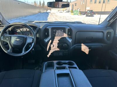 2022 Chevrolet Silverado 2500 WT Diesel  4x4 - Photo 9 - St Albert, AB T8N 3Z7