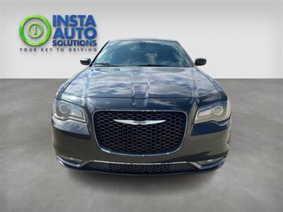 2018 Chrysler 300 Series S   - Photo 5 - St Albert, AB T8N 3Z7