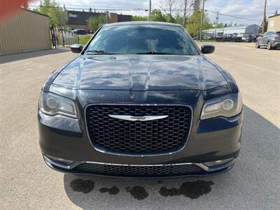 2018 Chrysler 300 Series S   - Photo 5 - St Albert, AB T8N 3Z7