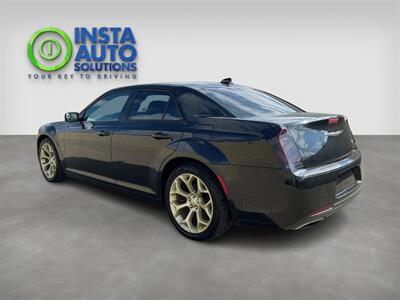 2018 Chrysler 300 Series S   - Photo 6 - St Albert, AB T8N 3Z7