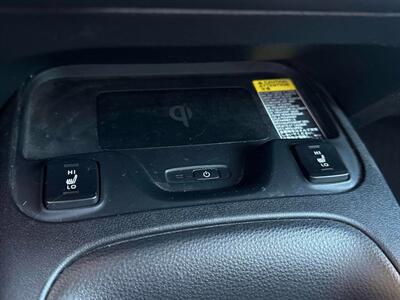 2020 Toyota Corolla LE   - Photo 12 - Edmonton, AB T5L 2J7