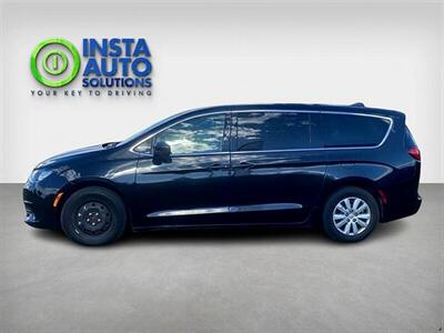 2021 Chrysler Grand Caravan SE   - Photo 2 - Edmonton, AB T5L 2J7