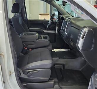 2018 Chevrolet Silverado 1500 LT  4X4 - Photo 8 - St Albert, AB T8N 3Z7