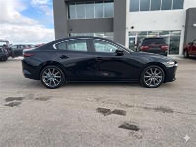 2019 Mazda MAZDA3 GS AWD - Photo 2 - St Albert, AB T8N 3Z7