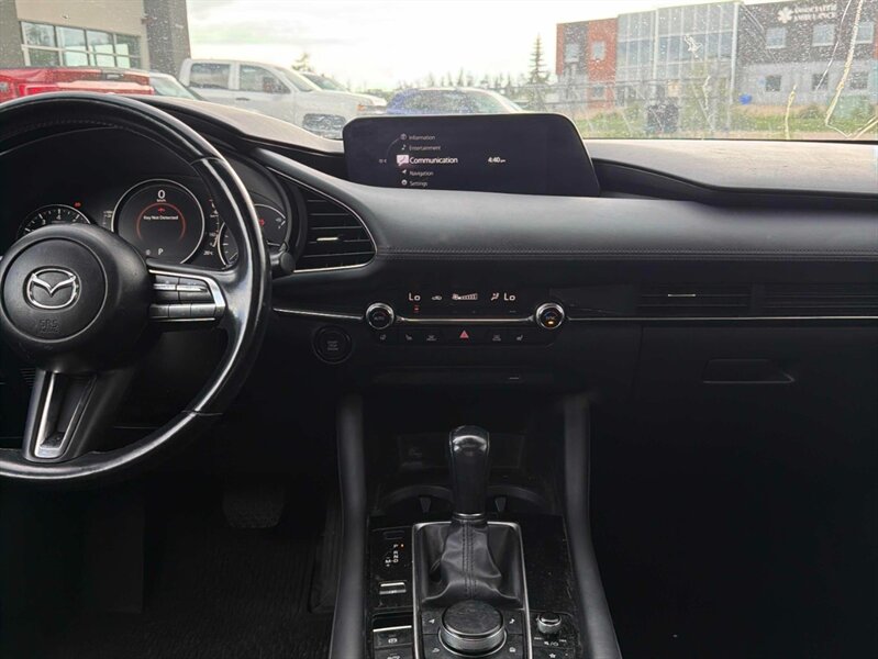 2019 Mazda MAZDA3 GS AWD - Photo 8 - St Albert, AB T8N 3Z7