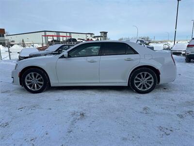 2021 Chrysler 300 Series S  AWD - Photo 3 - Edmonton, AB T5L 2J7
