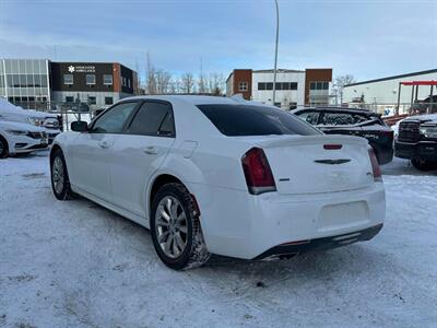 2021 Chrysler 300 Series S  AWD - Photo 4 - Edmonton, AB T5L 2J7