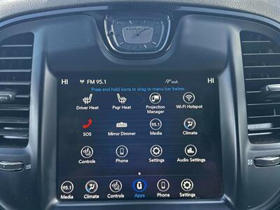 2021 Chrysler 300 Series S  AWD - Photo 13 - Edmonton, AB T5L 2J7