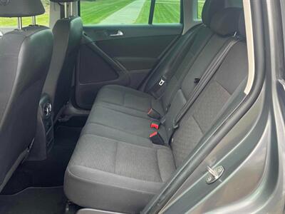 2014 Volkswagen Tiguan Trendline 4Motion AWD - Photo 12 - Edmonton, AB T5L 2J7