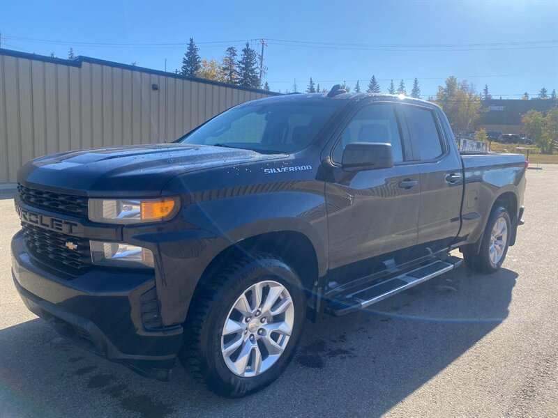 2019 Chevrolet Silverado 1500 Custom 4x4 - Photo 1 - St Albert, AB T8N 3Z7