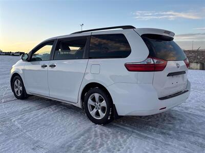 2017 Toyota Sienna L 7-Passenger   - Photo 3 - Edmonton, AB T5L 2J7
