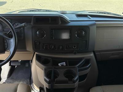 2016 Ford Econoline Commercial Cutaway   - Photo 9 - Edmonton, AB T5L 2J7