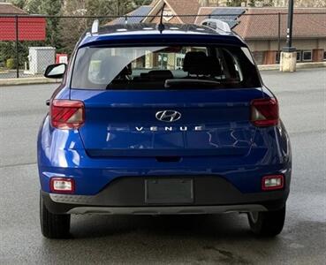 2024 Hyundai VENUE Preferred   - Photo 8 - St Albert, AB T8N 3Z7