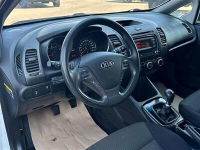 2017 Kia Forte LX   - Photo 12 - Acheson, AB T7X 5A3