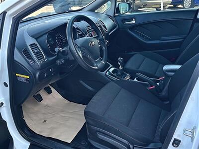 2017 Kia Forte LX   - Photo 10 - Acheson, AB T7X 5A3