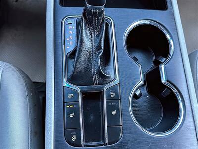 2019 Kia Sedona LX   - Photo 16 - Acheson, AB T7X 5A3