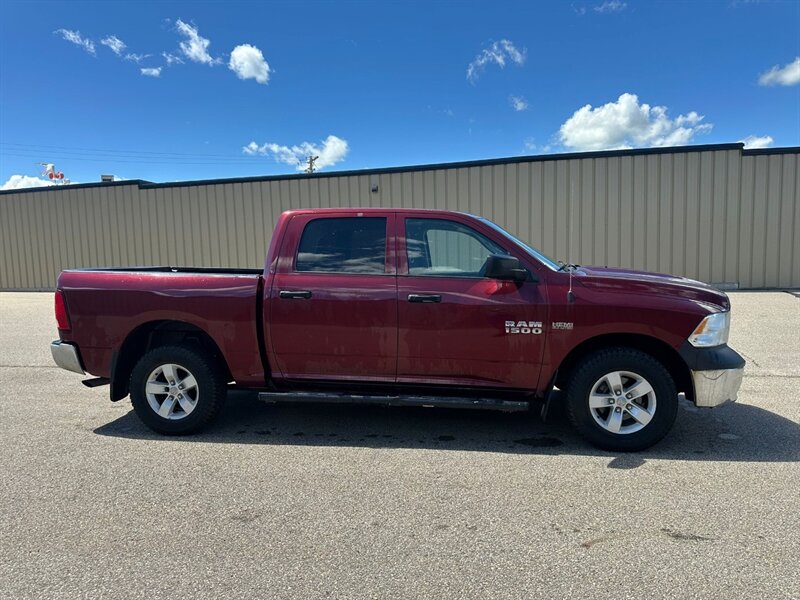 2017 RAM 1500 SXT V8 5.7L - Photo 5 - St Albert, AB T8N 3Z7