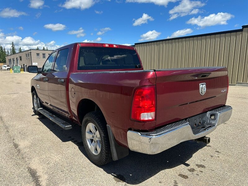 2017 RAM 1500 SXT V8 5.7L - Photo 3 - St Albert, AB T8N 3Z7