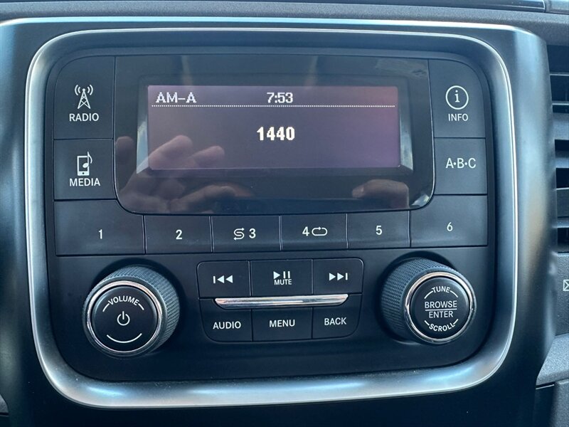 2017 RAM 1500 SXT V8 5.7L - Photo 14 - St Albert, AB T8N 3Z7