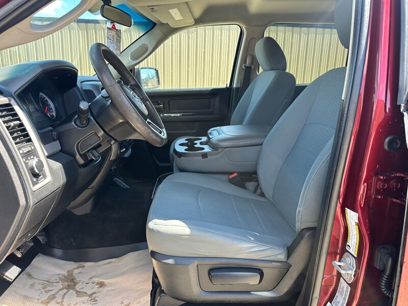 2017 RAM 1500 SXT V8 5.7L - Photo 8 - St Albert, AB T8N 3Z7