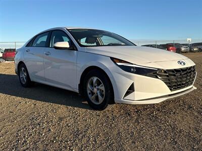2021 Hyundai ELANTRA Essential - Photo 3 - Edmonton, AB T5L 2J7