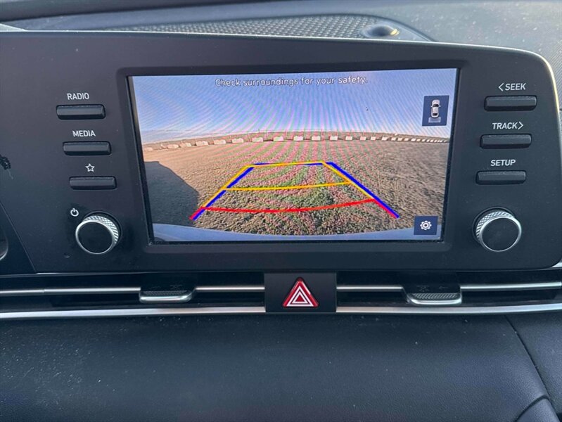 2021 Hyundai ELANTRA Essential - Photo 13 - Edmonton, AB T5L 2J7