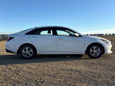 2021 Hyundai ELANTRA Essential - Photo 6 - Edmonton, AB T5L 2J7